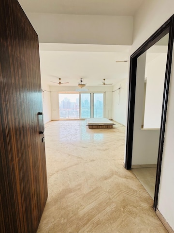 Room in 4 BHK Apartment at Vijay Orion II, Ghodbunder Road – for Rent