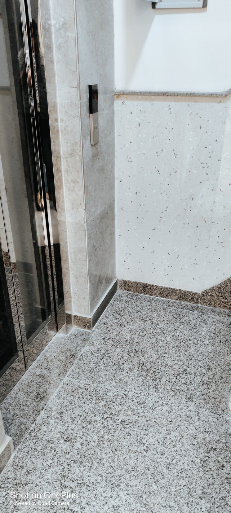 Bathroom, rohini sector 24 3 Bedroom 1000 Sq.Ft. Builder Floor In Rohini Sector 24 Delhi 8079117