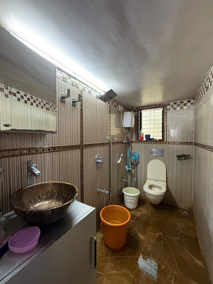 Bathroom, harsh-kaushal-tower 2 Bedroom 680 Sq.Ft. Apartment In Dahisar East Mumbai 8079103