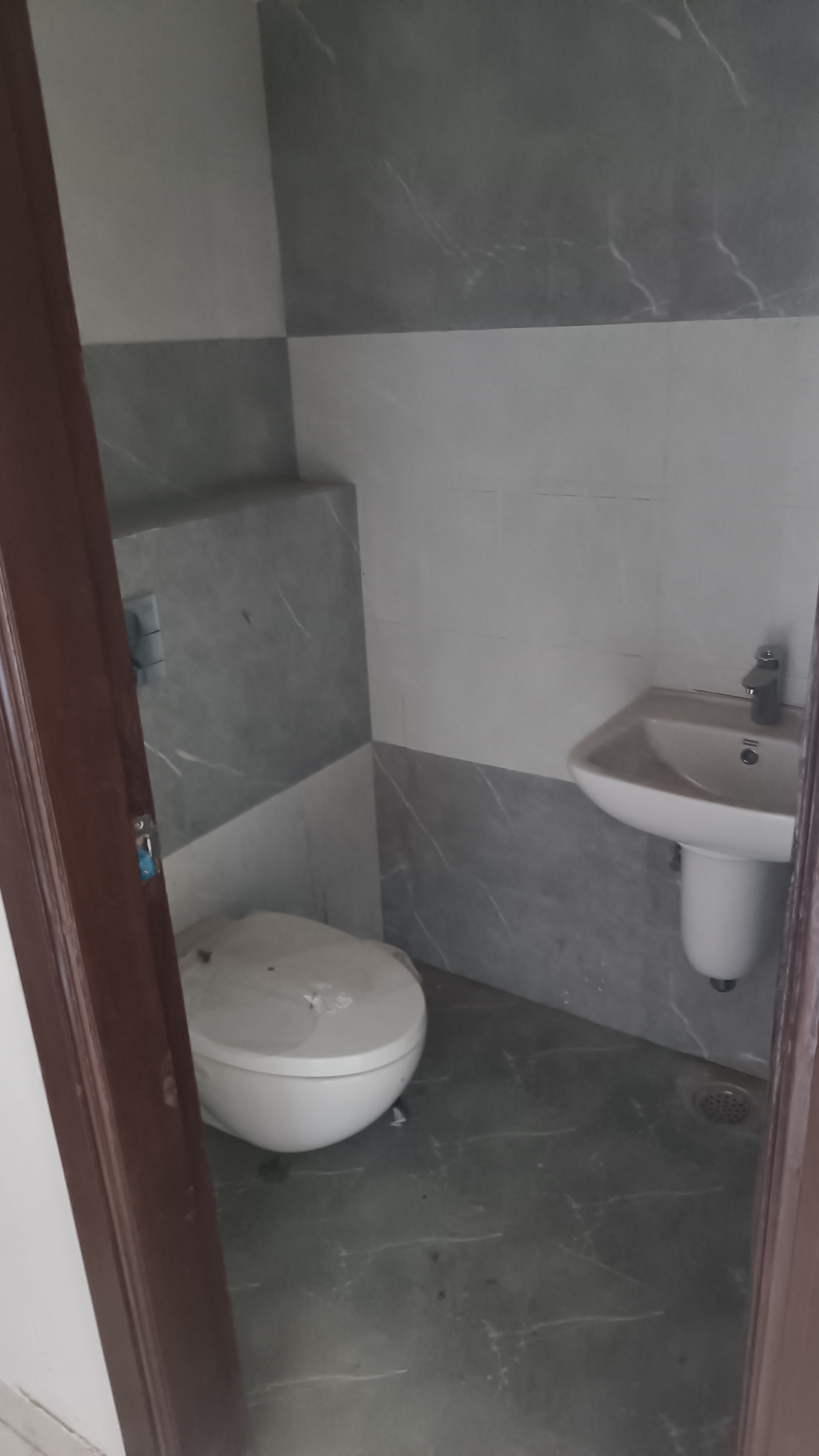 3.5 BHK + Servant Room 2075 Sq.Ft. Apartment in Lotus Elise