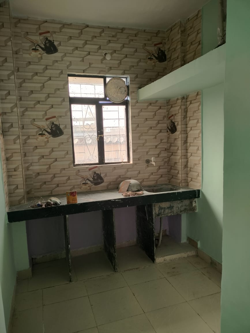 1 Rk+ Pooja Room Apartment For Sale in Neeraj Apartment Virar ea