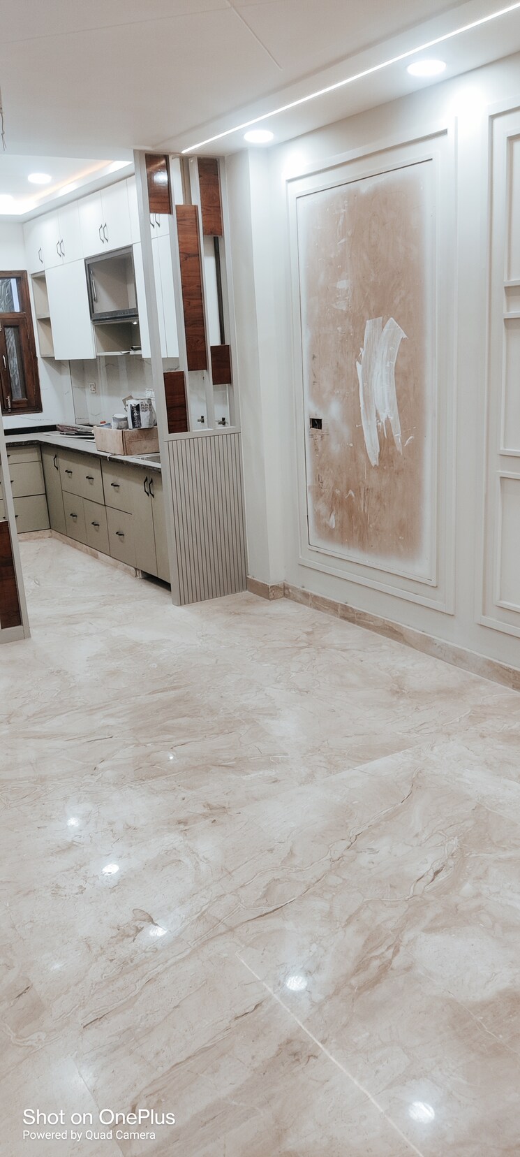 Room, rohini sector 11 3 Bedroom 1100 Sq.Ft. Builder Floor In Rohini Sector 11 Delhi 8079230