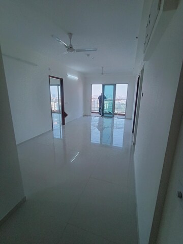 2 BHK Apartment For Rent in Amanora Adreno Towers, Hadapsar