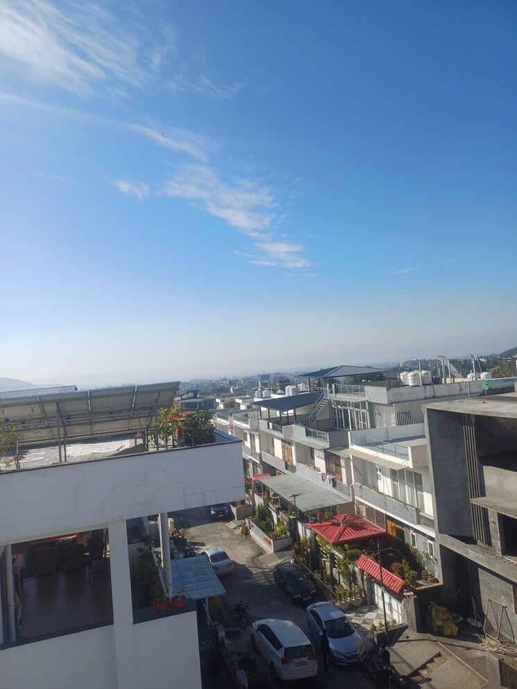 Balcony, sahastradhara 6 Bedroom 350 Sq.Yd. Independent House In Sahastradhara Dehradun 8079317