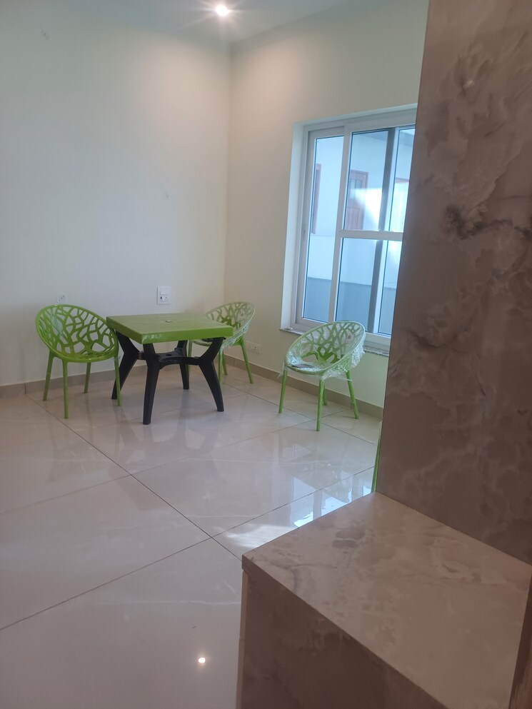 Room, sahastradhara 6 Bedroom 350 Sq.Yd. Independent House In Sahastradhara Dehradun 8079317