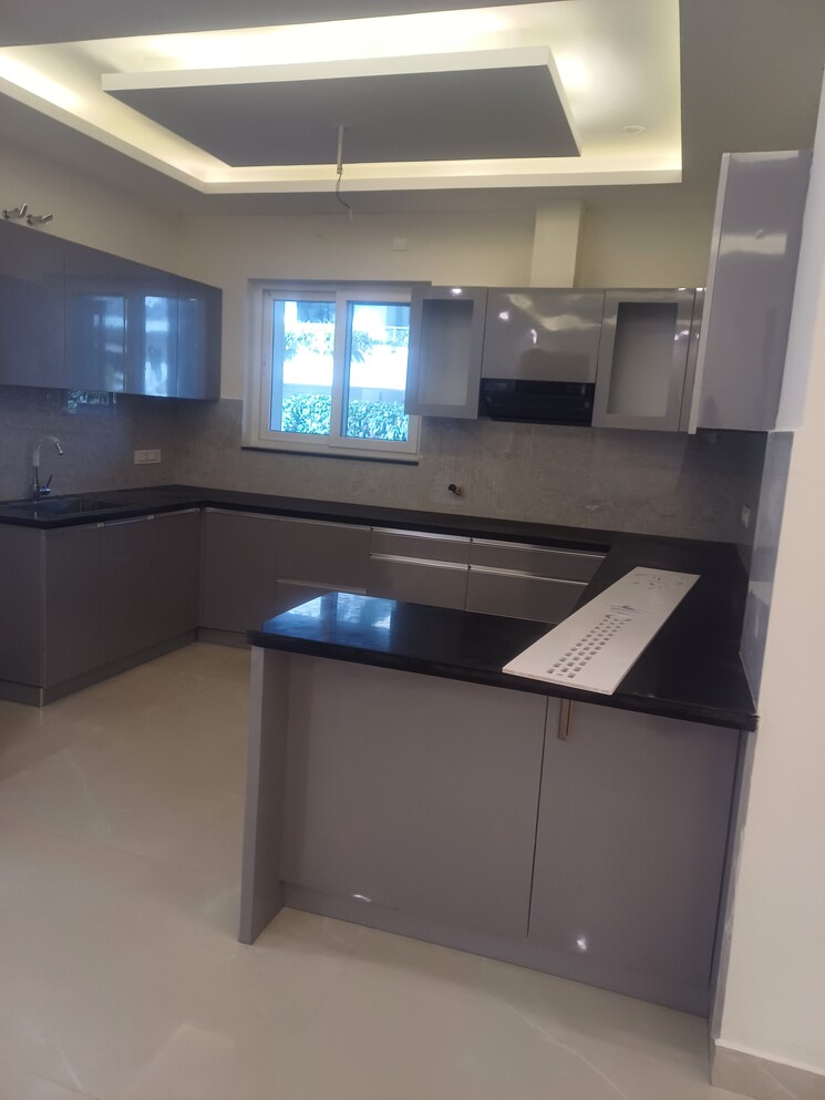 undefined, sahastradhara 6 Bedroom 350 Sq.Yd. Independent House In Sahastradhara Dehradun 8079317