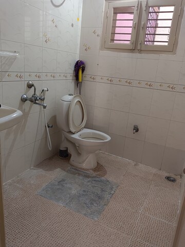 Bathroom in 2 BHK Independent House at Ejipura – for Rent