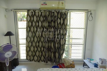 Balcony in 4 BHK Apartment at Kamala Khandelwal Apartments, Khar West – for Sale