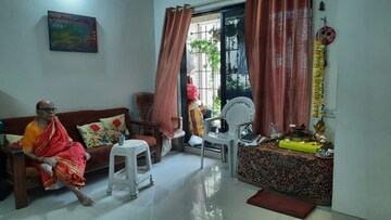 Living Room in 2 BHK Apartment at Shivam Vastu, Chembur – for Sale