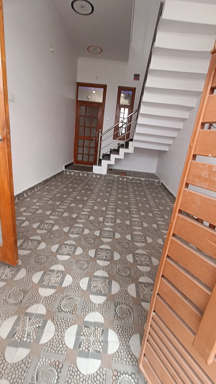 undefined, gomti nagar 2 Bedroom 1200 Sq.Ft. Independent House In Gomti Nagar Lucknow 8079369