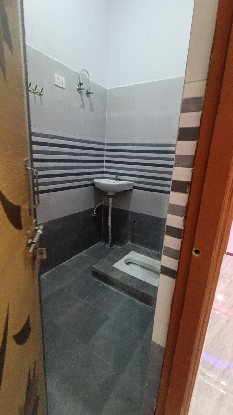 Kitchen, gomti nagar 2 Bedroom 1200 Sq.Ft. Independent House In Gomti Nagar Lucknow 8079369