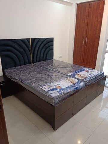 Bedroom in 2 BHK Apartment at Aims Golf City, Sector 75 – for Rent
