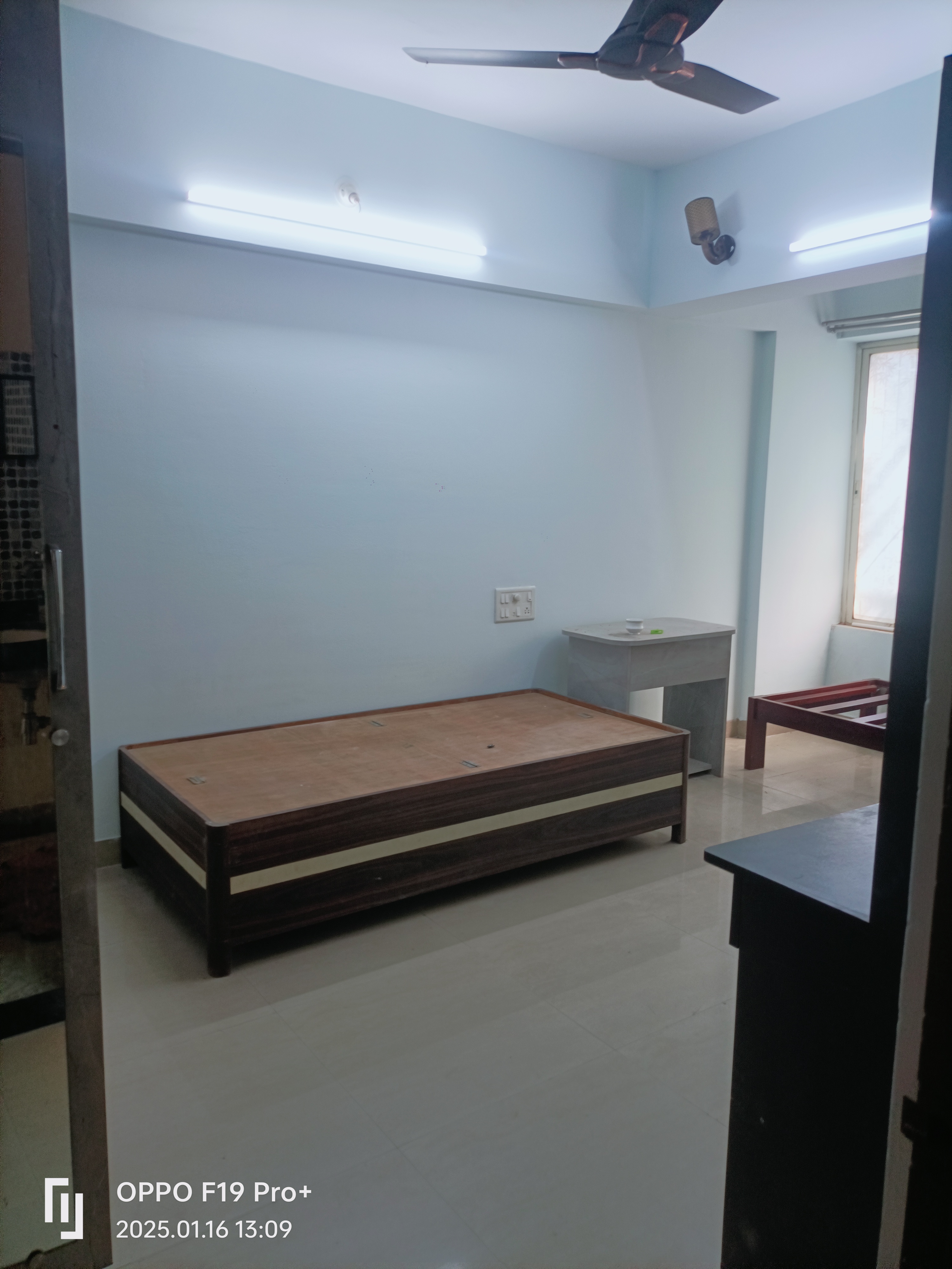 2 BHK + Pooja Room,Study Room,Extra Room Apartment For Sale in Aarti Apt 