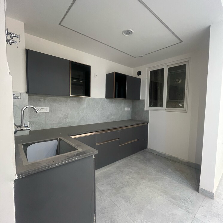 Kitchen, chattarpur 3 Bedroom 1200 Sq.Ft. Builder Floor In Chattarpur Delhi 8079400