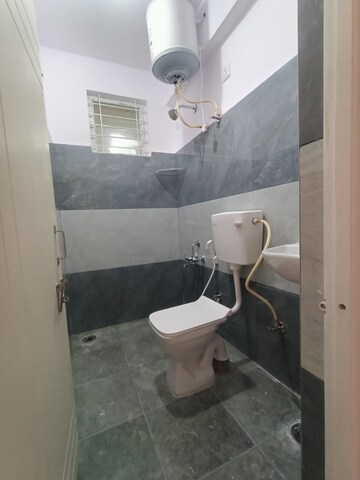 Master Bedroom in 1 BHK Builder Floor at Btm Layout – for Rent