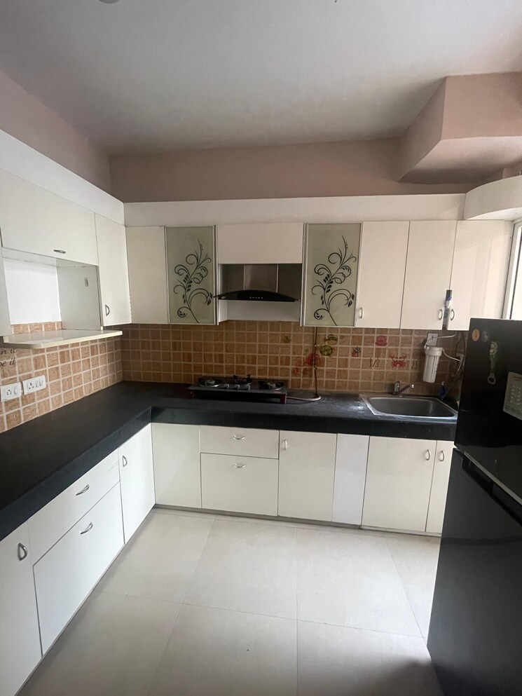 Kitchen, sector 16c greater noida 3 Bedroom 1545 Sq.Ft. Apartment In Sector 16c Greater Noida Greater Noida 8079444