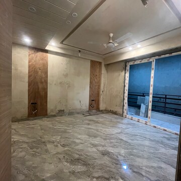 Room in 4 BHK Builder Floor at Chattarpur – for Sale