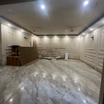 Room in 4 BHK Builder Floor at Chattarpur – for Sale