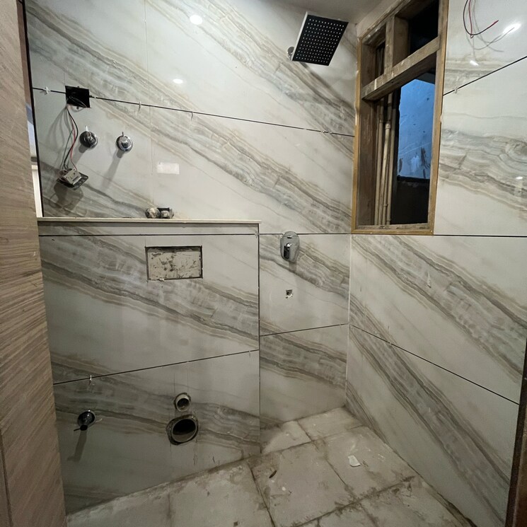 Bathroom, chattarpur 4 Bedroom 1800 Sq.Ft. Builder Floor In Chattarpur Delhi 8079492