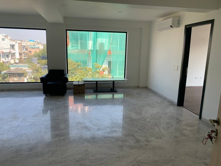 Room, defence colony 3 Bedroom 224 Sq.Yd. Independent House In Defence Colony Delhi 8079537