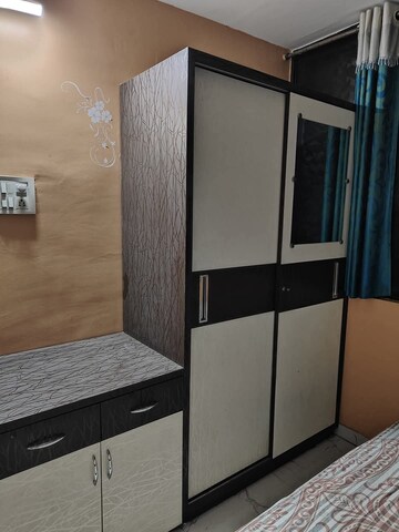 Room in 1.5 BHK Apartment at Vishrantwadi – for Rent