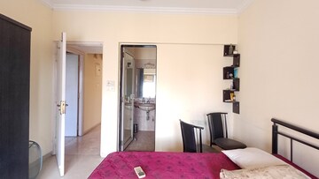 Bedroom in 2 BHK Apartment at Chembur – for Rent