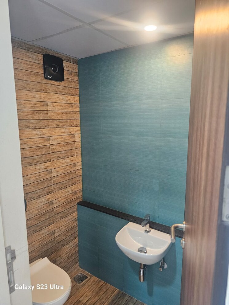 Bathroom, majiwada 1 Bedroom 317 Sq.Ft. Apartment In Majiwada Thane 8079605