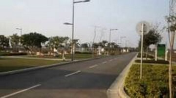 Swimming Pool in 5 BHK Independent House at Sector 68 – for Sale