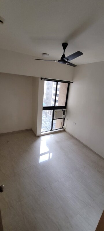 Room in 2 BHK Apartment at Lodha Quality Home Tower 2, Majiwada – for Rent