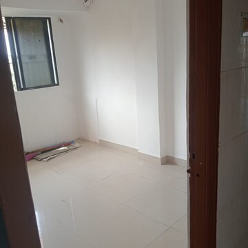 Room in 2 BHK Apartment at Indraprastha Complex Kalyan West, Kalyan West – for Rent