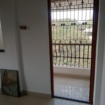 Room in 2 BHK Apartment at Indraprastha Complex Kalyan West, Kalyan West – for Rent