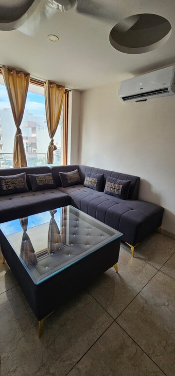 Living Room in 3 BHK Builder Floor at Ansal Sushant Lok I, Sector 43 – for Rent