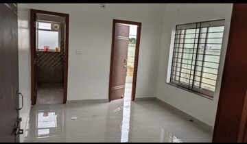 Room in 3 BHK Apartment at Morabadi – for Rent