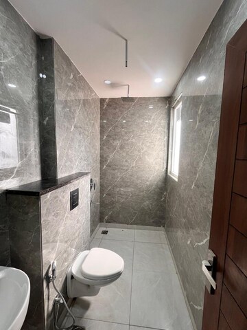 Bathroom in 1 BHK Builder Floor at Ameya One, Sector 42 – for Rent