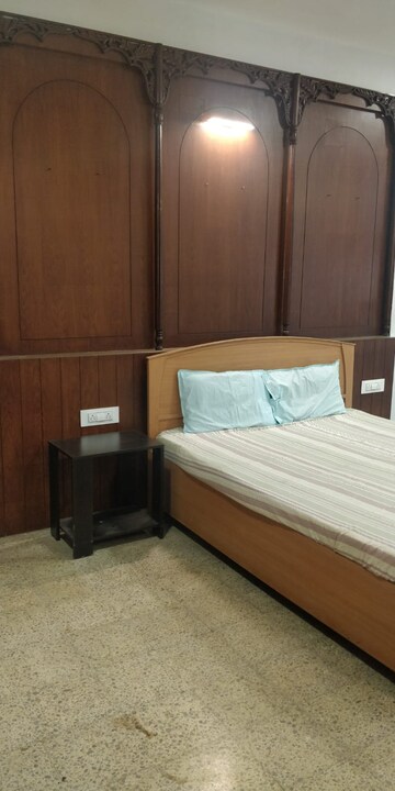 Bedroom in 3 BHK Apartment at Santacruz West – for Sale