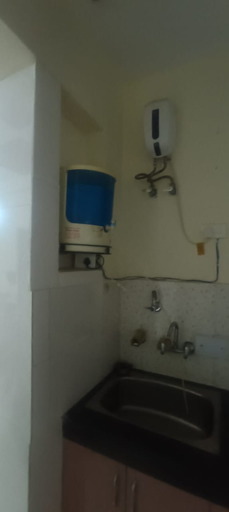 Bathroom, ashoka-group-housing-society 3 Bedroom 1750 Sq.Ft. Apartment In Sector 56 Gurgaon 8079764