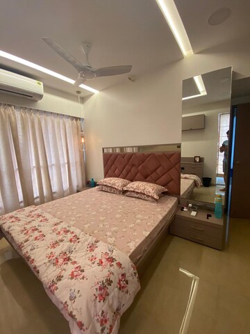 Bedroom in 2 BHK Apartment at Raheja Sherwood, Goregaon East – for Sale