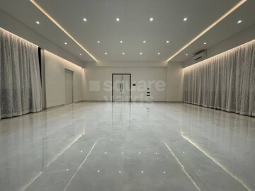 Building Lobby in 4 BHK Apartment at Bandra West – for Rent