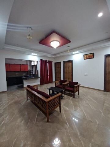 Living Room in 1.5 BHK Builder Floor at DLF Atria, Dlf Phase ii – for Rent