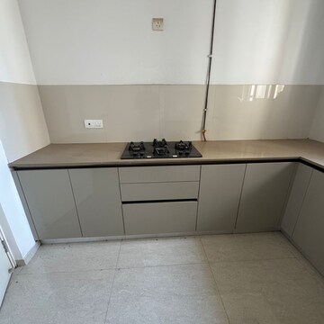 Furnished Amenities in 2 BHK Apartment at Hiranandani Estate Flamingo, Hiranandani Estate – for Sale