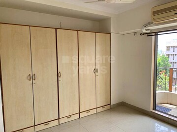 Room in 2 BHK Apartment at Grace Neel Mahal, Bandra West – for Sale