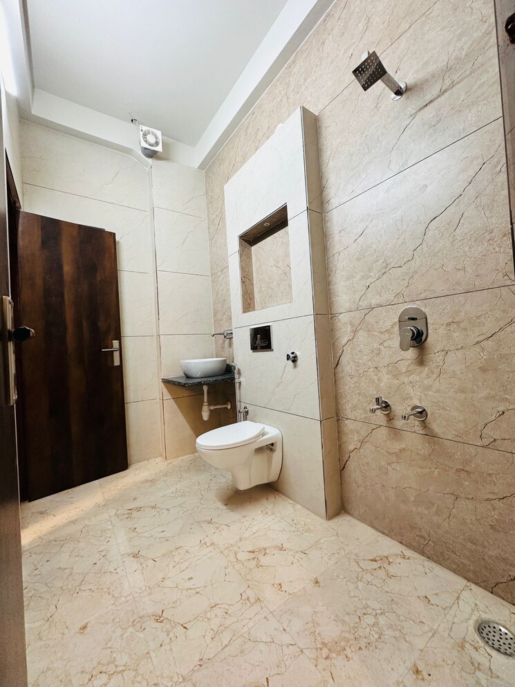 Bathroom, mansarovar extension 5 Bedroom 3000 Sq.Ft. Villa In Mansarovar Extension Jaipur 8079937