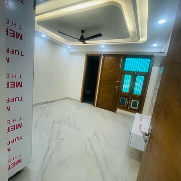 Bedroom in 3.5 BHK Builder Floor at Hong Kong Bazaar, Sector 56 – for Rent