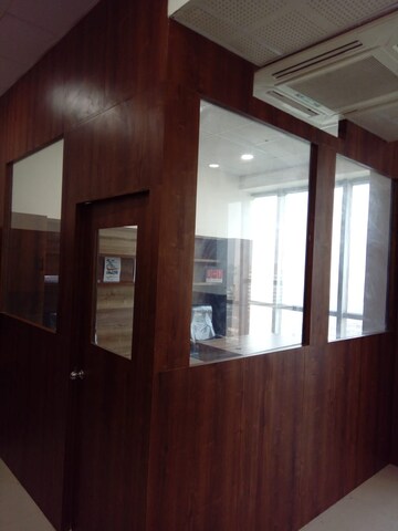 Room in  Office Space at Salt Lake Sector V – for Rent