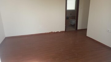 Room in 2 BHK Apartment at Puravankara Silversands, Mundhwa – for Rent