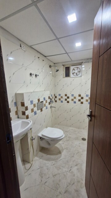 Bathroom in 2 BHK Builder Floor at Gms Road – for Rent