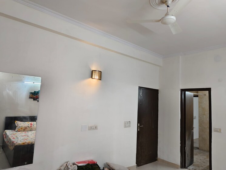Room, rwa-apartments-sector-50 4 Bedroom 3000 Sq.Ft. Independent House In Sector 50 Noida 8080510