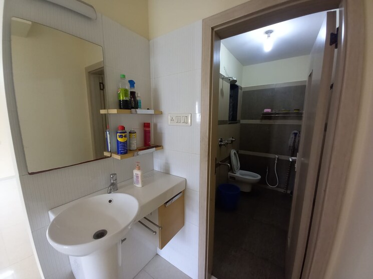 Bathroom, riddhi-garden 3 Bedroom 1425 Sq.Ft. Apartment In Malad East Mumbai 8080013