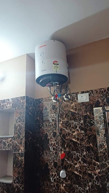 Bathroom in 1 BHK Builder Floor at Sector 45 – for Rent