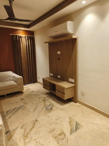 Living Room in 3 BHK Builder Floor at Ansal Sushant Lok I, Sector 43 – for Rent